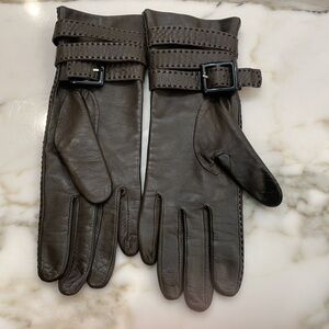 Carolina Amati Charcoal/Brown Lambskin Leather Buckle Strap Gloves—Gorgeous-NWOT